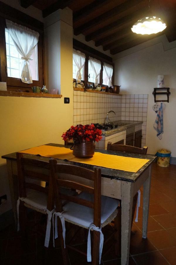 Il Borghetto Di Carra Leilighet Talla Eksteriør bilde