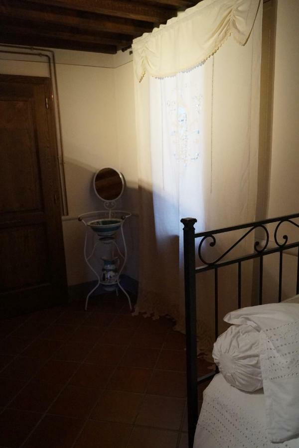 Il Borghetto Di Carra Leilighet Talla Eksteriør bilde
